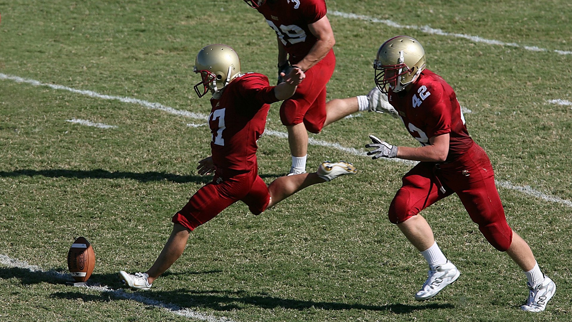 爱游戏下载-_道场风云：传统武术的现代传承_，道家武校